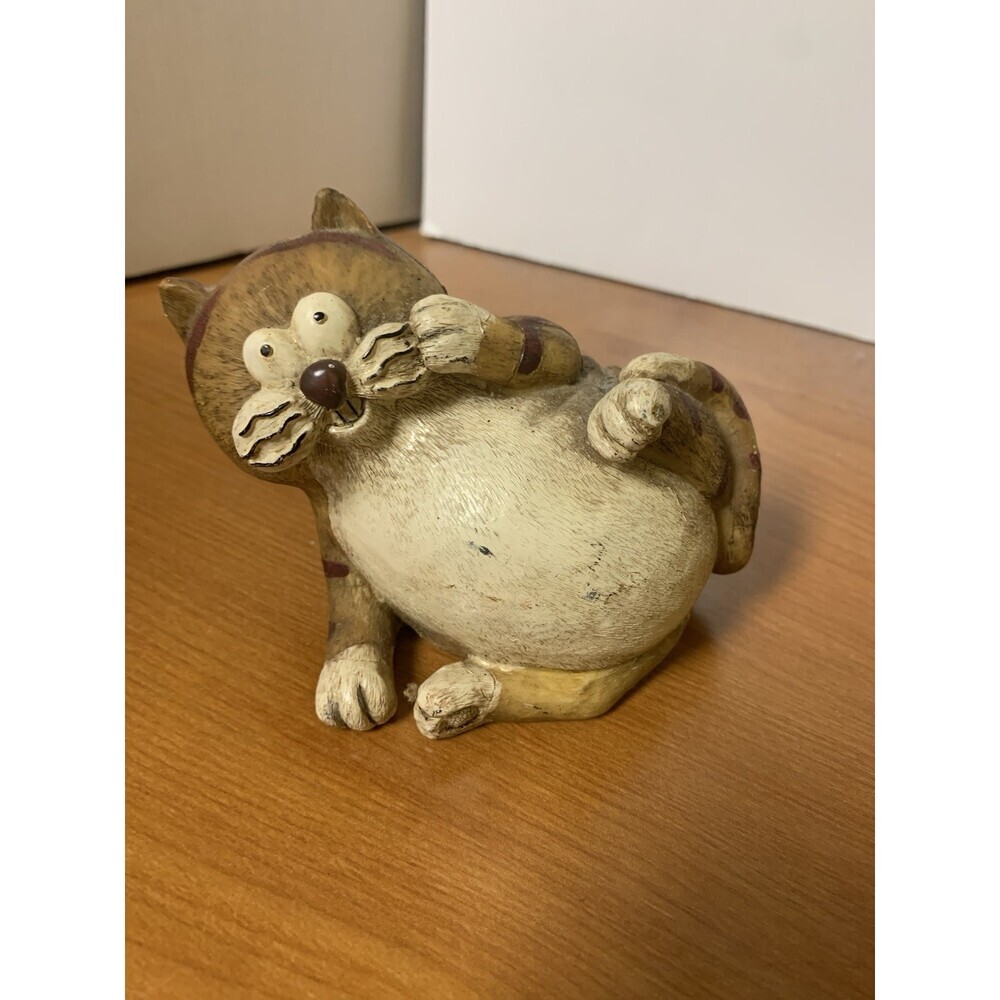 Vintage Funny Resin Cat 5” x3” x 4”